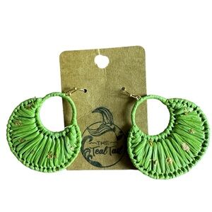 Green dangle earrings. NWT.
